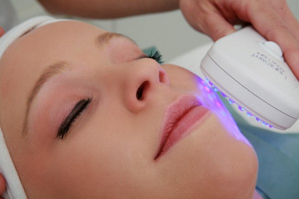 led phototherapy facial