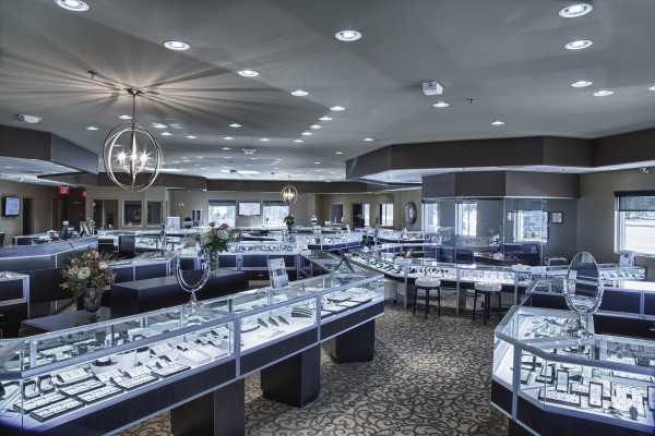 Riddle’s has been amazed at how the bright, white LED lighting accentuates the natural brilliance of the diamonds.