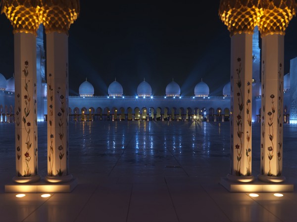 Sheikh Zayed bin Sultan al Nahyan Mosque  Photo Credit: Speirs+Major