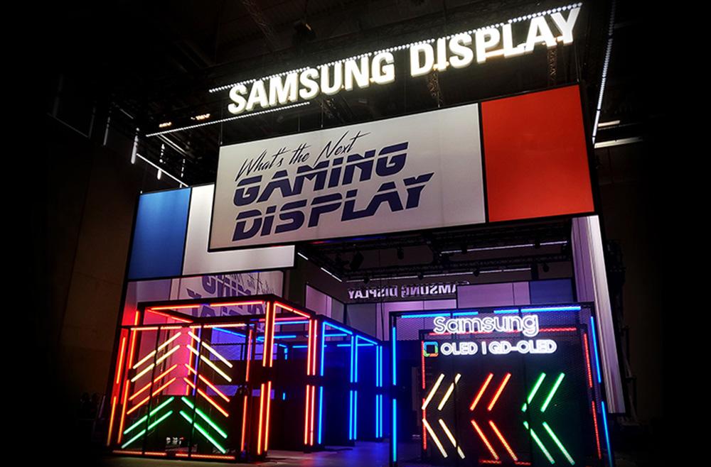 Изображение выставочного зала Samsung Display на Gamescom 2022.